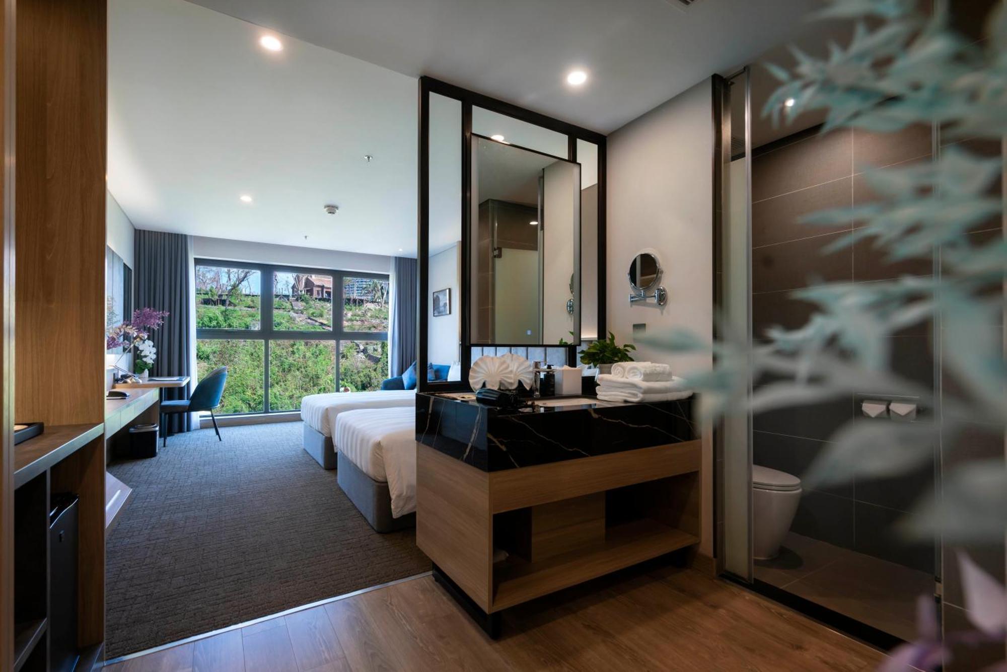 Hotel Wyndham Garden Legend Halong Ha Long Exterior foto